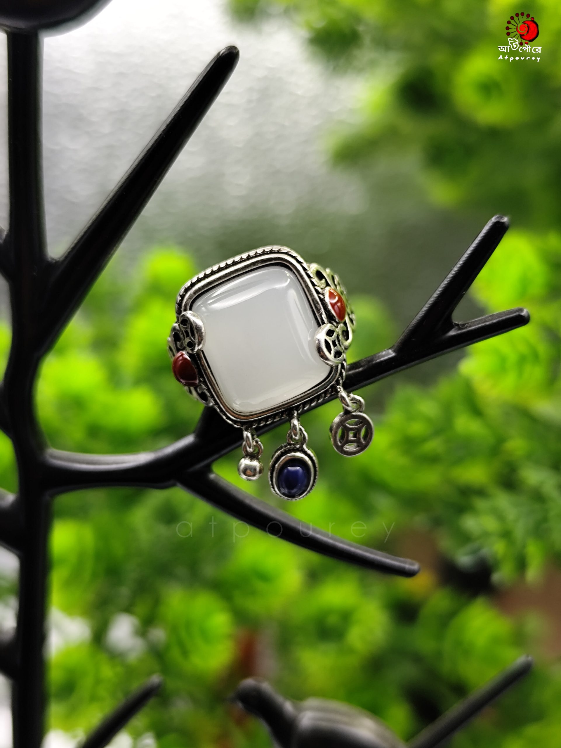 Style with silver rings white jade - Image 2