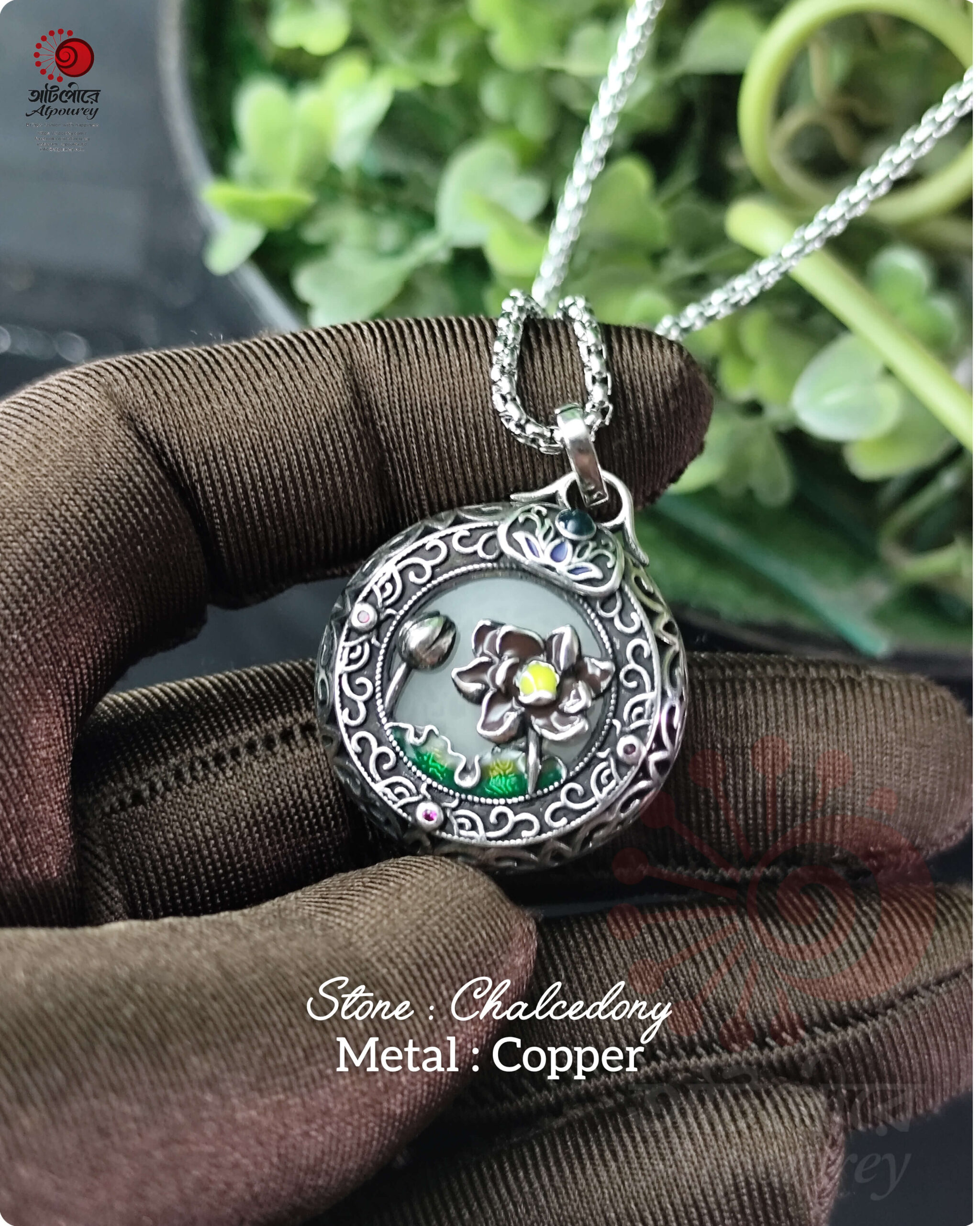 Neckpiece lovers- with beautiful enamel work. - Image 4